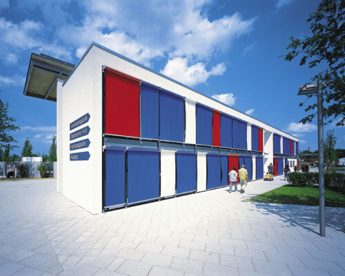 DELTAVERTICAL AWNING FE110